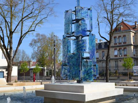 Sculpture urbaine en Verre  TROYES Jean-Franois LEMAIRE